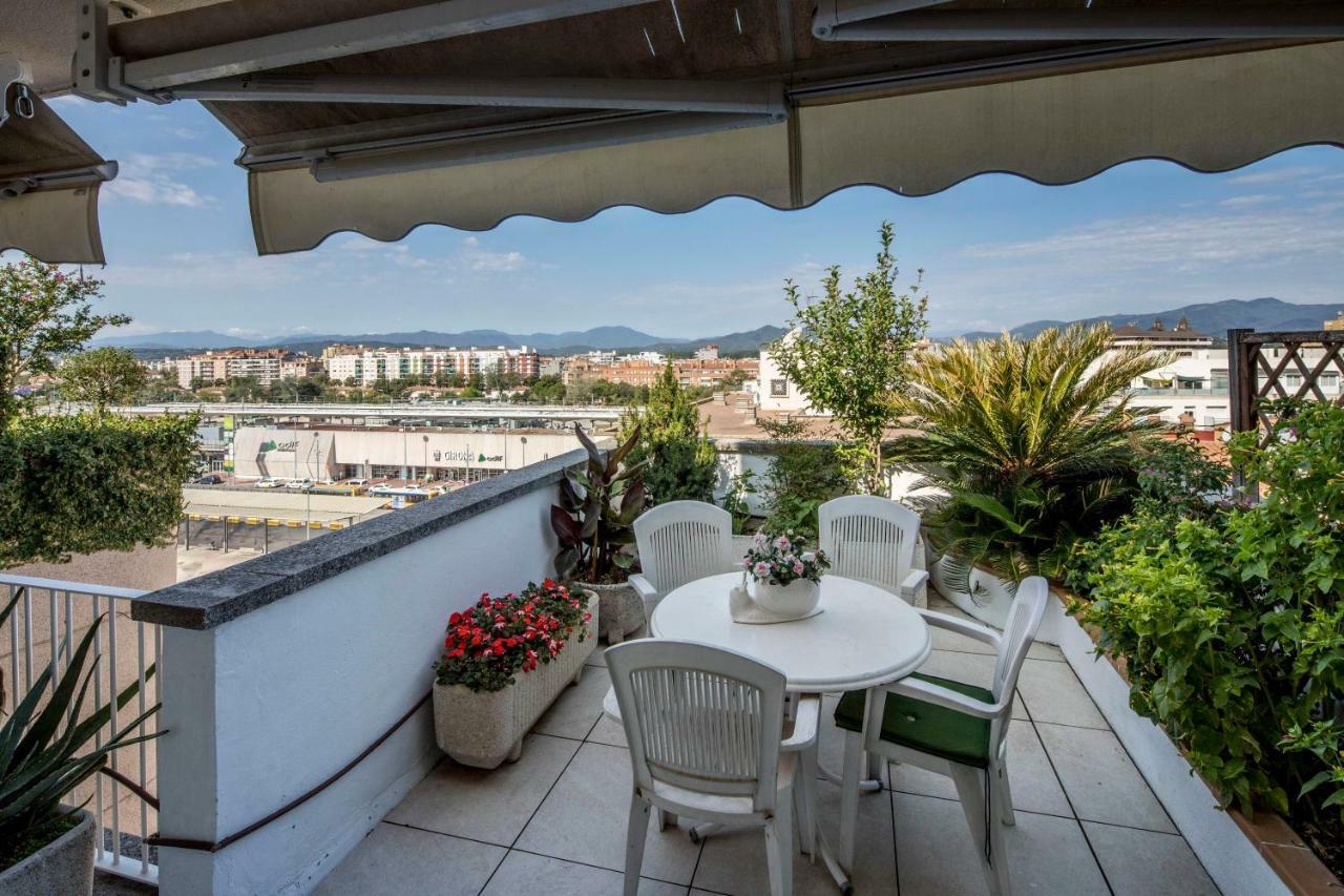 Atico Con Gran Terraza En El Corazon De Girona Apartment Exterior photo